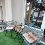Πανσιόν Angel's Flower Guest 4*