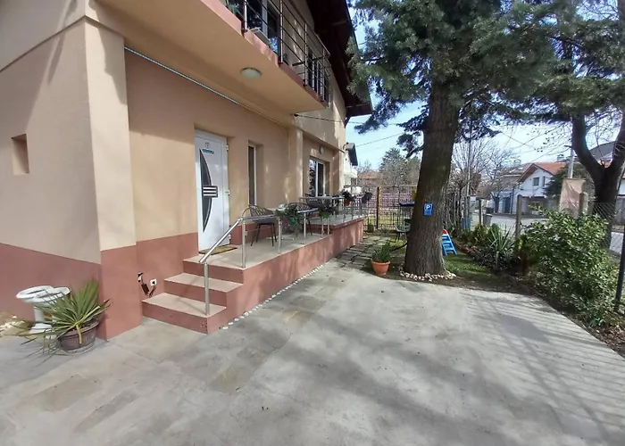 за гости - цветето на ангела Maison d'hôtes Bankya